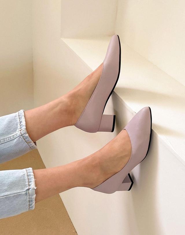 베티아노 [VETIANO 베티아노] 사선 라인 펌프스 4color / Diagonal Line Pumps 4color 바이올렛 착용컷
