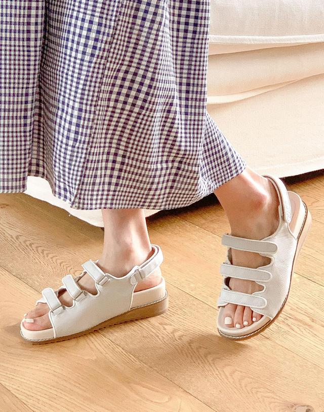 베티아노 [VETIANO 베티아노] 누베 벨크로 소프트 샌들 / Nuvé Soft Velcro Sandals 착용컷