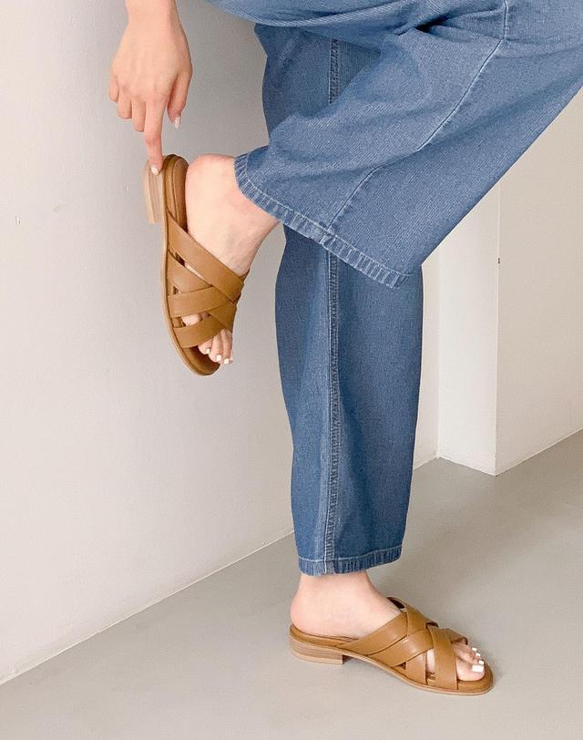 베티아노 [VETIANO 베티아노] 라엘 스트랩 슬리퍼 샌들 / Lael Strap Slipper Sandals 착용컷