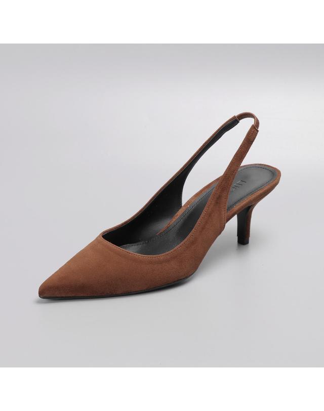 루시크루 포인티드 스웨이드 슬링백 펌프스 LC704_6cm 블랙 착용컷