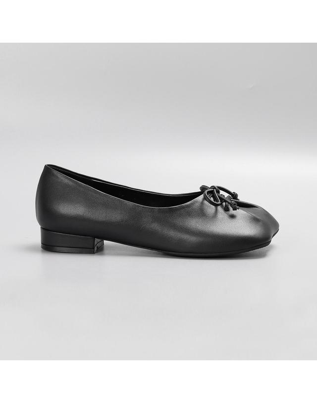 루시크루 마렌 리본 플랫슈즈 LC724_2cm 브라운 착용컷