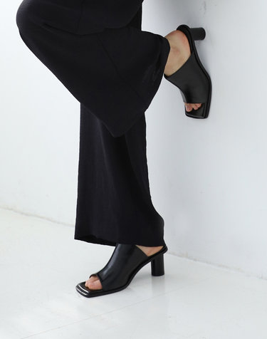 미니멀 레더 힐 뮬 LC203 7cm