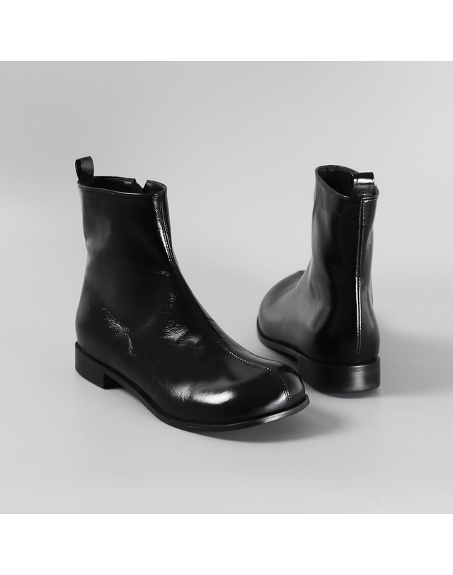 루시크루 Derby Ankle Boots LC193 블랙 착용컷