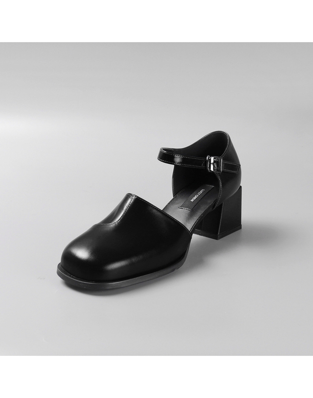 루시크루 Mary Jane Loafer LC302_5cm 카멜 착용컷