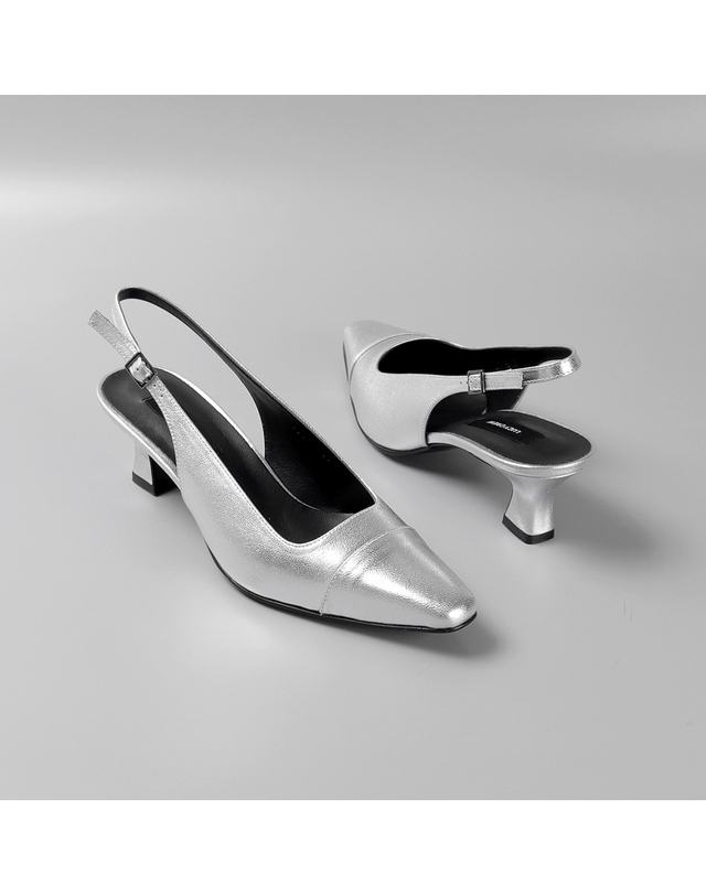 루시크루 Slingback Pumps LC332 3colors 블랙 착용컷