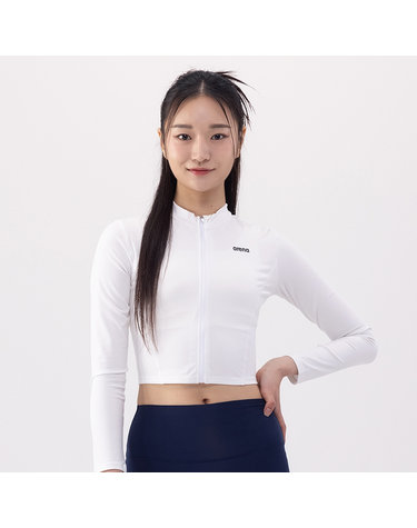 아레나 [아레나수영복] 이니셜 레저 크롭 집업 래쉬가드 A4BL1PQ03WHT