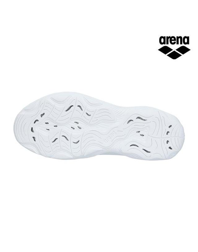 아레나 웨이브 드레인 아쿠아슈즈 A6AC1OS21WHT 착용컷