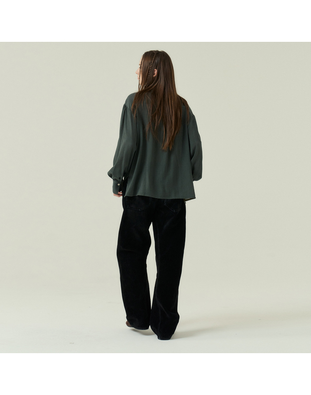 보연 크링클 레이온 샤링 아우터 블라우스 그린 0157 착용컷