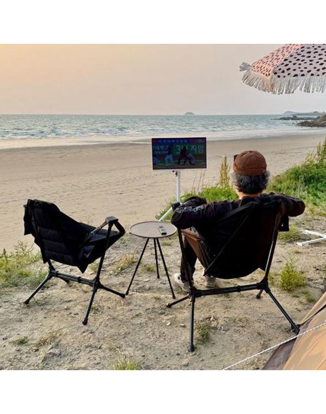 스노우라인 스노우라인 릴렉스 스윙 체어 미니 캠핑체어 해먹 흔들의자 착용컷