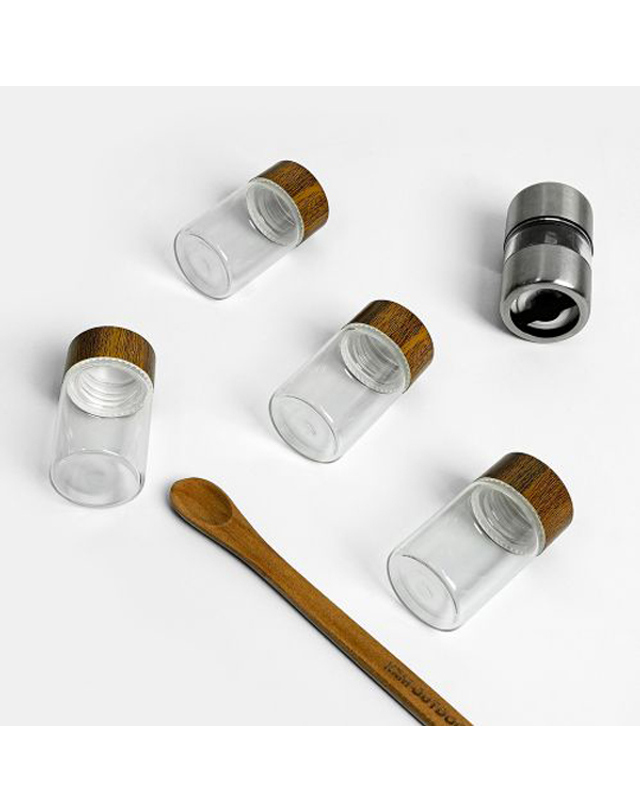 카즈미 카즈미 필드 스파이스 파우치 S 캠핑 양념통 조미료통 착용컷