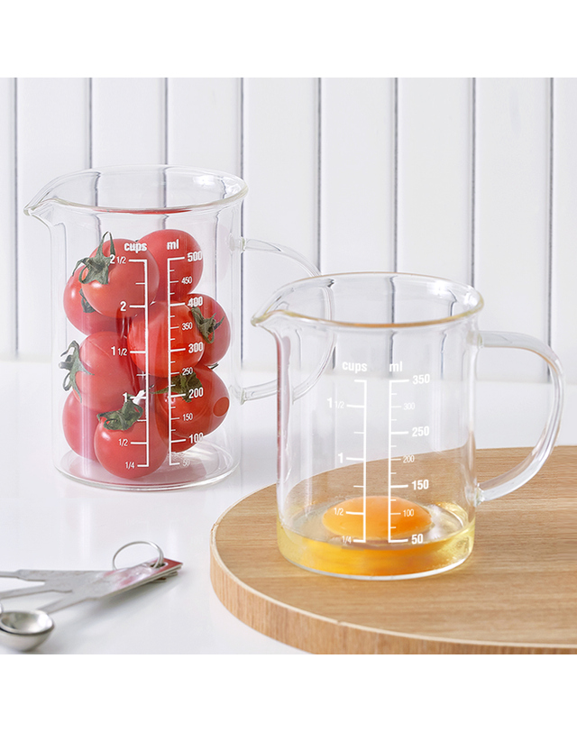 리본제이 1+1 프리미엄 비커 내열 유리 계량컵 350ml + 500ml / 홈카페 유리잔 컵 저그 착용컷