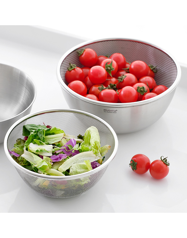 리본제이 무디타 올스텐 믹싱볼 & 채반 2종 세트 19cm (소/1600ml) 착용컷