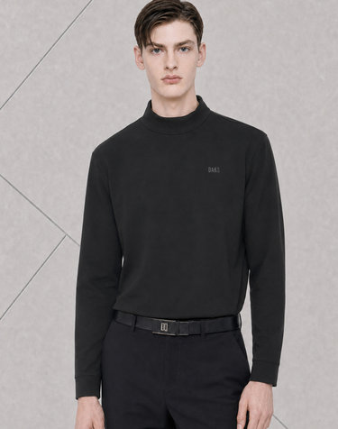 [ONLINE EXCLUSIVE] 블랙 베이스레이어 티셔츠
