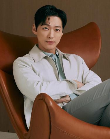 [26 신상] 면 린넨 혼방 평에리 점_MIUCL6S2161
