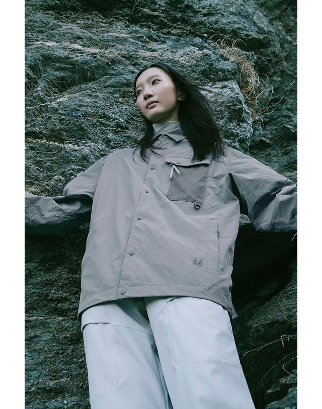 코오롱스포츠 [코오롱스포츠] 하이킹 셔츠 재킷 JWSXA26301GRY 착용컷