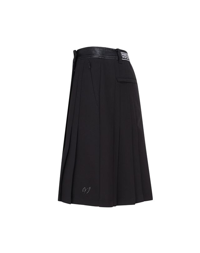 마스터바니에디션 여성 플리츠 에코레더 스커트 & 속바지 착용컷