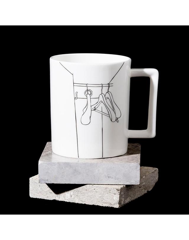 한국도자기 한국도자기x황혜선 Mug B(CHAIR) 1p 착용컷