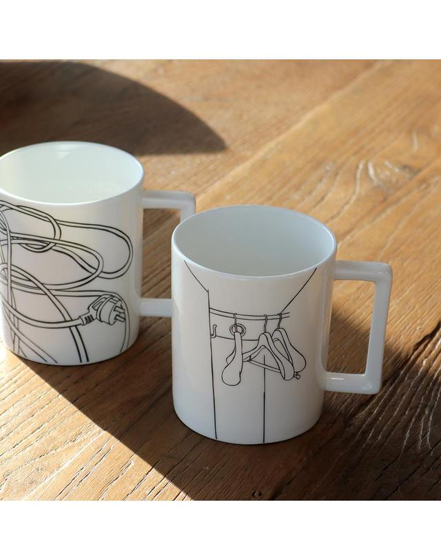 한국도자기 한국도자기x황혜선 Mug B(CHAIR) 1p 착용컷