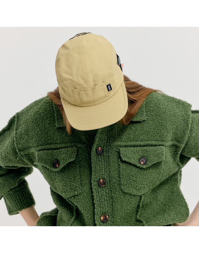 제너럴아이디어 제너럴 아이디어 UNISEX 포켓 캠프 캡 [BEIGE] / SBC1U91002 착용컷