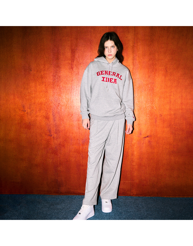 제너럴아이디어 제너럴 아이디어 UNISEX 베이직 로고 후드 세트 [MELANGE GREY] / SBC3U02008SET 착용컷