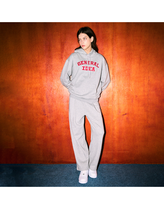 제너럴아이디어 제너럴 아이디어 UNISEX 베이직 로고 후드 세트 [MELANGE GREY] / SBC3U02008SET 착용컷
