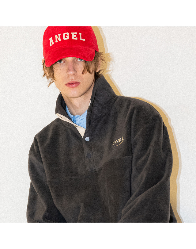 제너럴아이디어 제너럴 아이디어 UNISEX 엔젤 레터링 코듀로이 볼캡 [RED] / SBC4U91007 착용컷