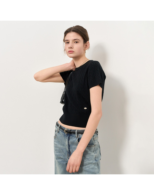 제너럴아이디어 제너럴 아이디어 WOMAN 텐셀 케이블 하프 니트 [8COL] / WBD2L05528 착용컷