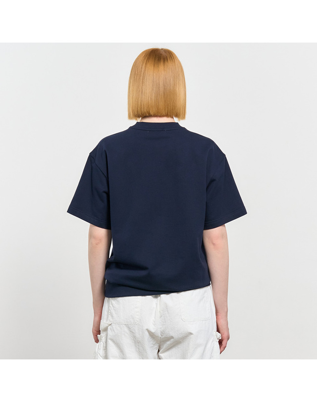 제너럴아이디어 제너럴 아이디어 UNISEX 브루클린 미니 쭈리 반팔 티셔츠 [NAVY] / SBD2U51042-WOMAN 착용컷