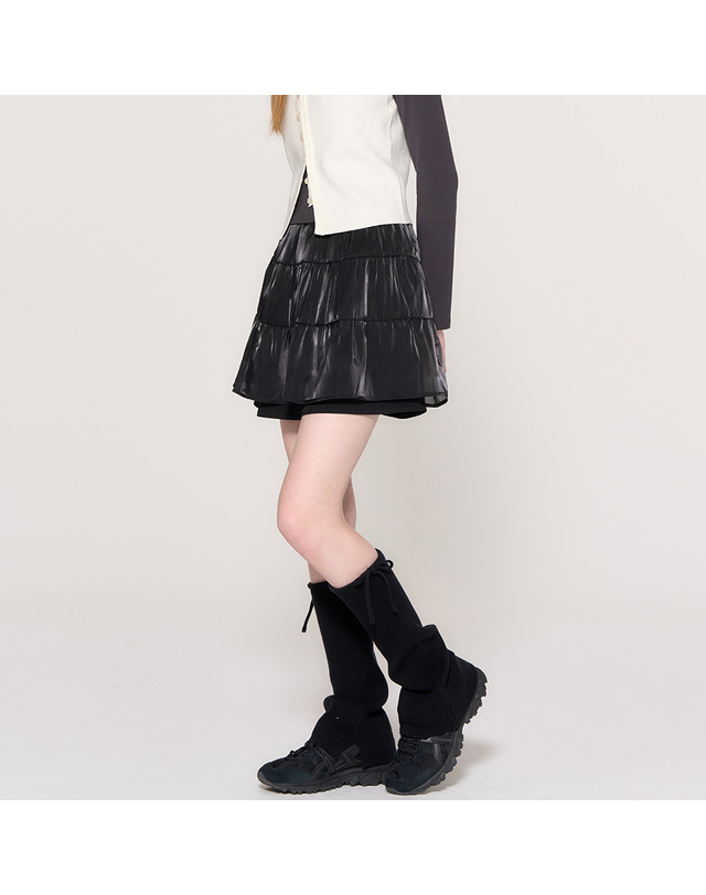 제너럴아이디어 제너럴 아이디어 WOMAN 글로시 레이어드 셔링 스커트 [2COL] / WBD3L13508 착용컷