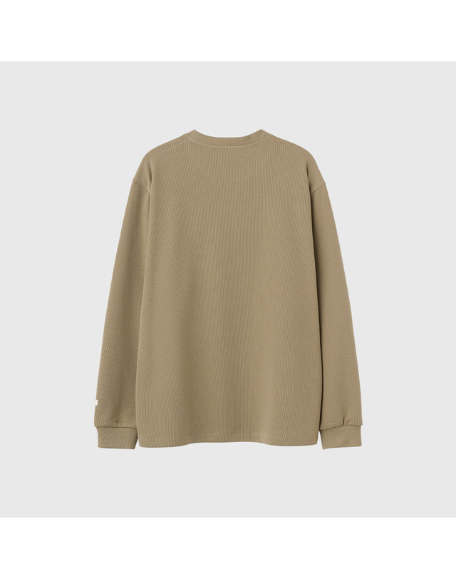 제너럴아이디어 제너럴 아이디어 UNISEX 베이직 사카리바 롱 슬리브 티 [BEIGE] / SBD3U01007-MAN 착용컷