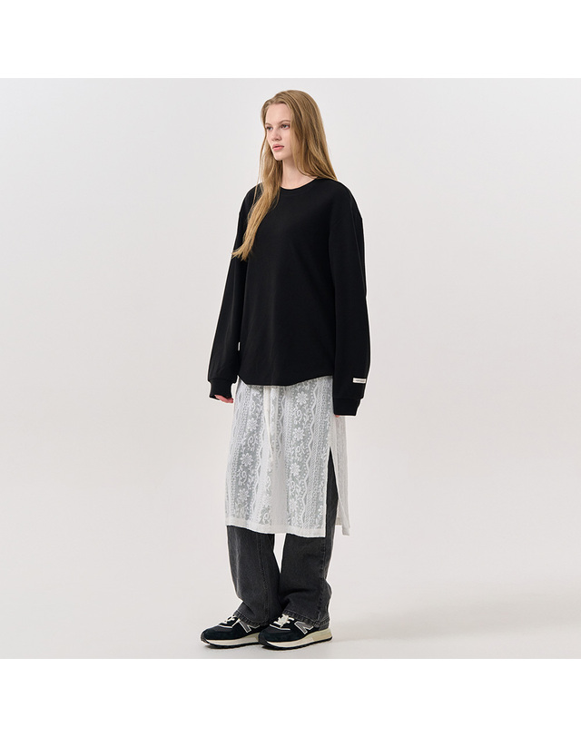 제너럴아이디어 제너럴 아이디어 UNISEX 베이직 사카리바 롱 슬리브 티 [4COL] / SBD3U01007-WOMAN 착용컷