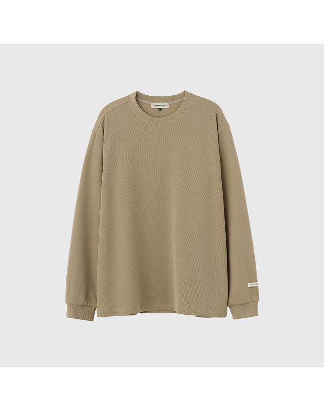 제너럴아이디어 제너럴 아이디어 UNISEX 베이직 사카리바 롱 슬리브 티 [BEIGE] / SBD3U01007-WOMAN 착용컷