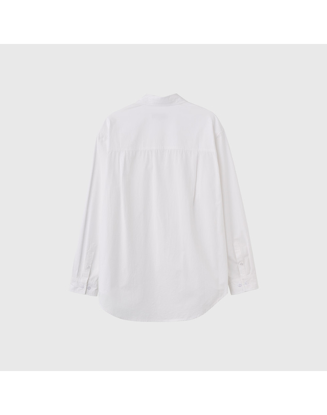 제너럴아이디어 제너럴 아이디어 UNISEX 뉴클래식 포플린 셔츠 [WHITE] / SBD3U03002-WOMAN 착용컷
