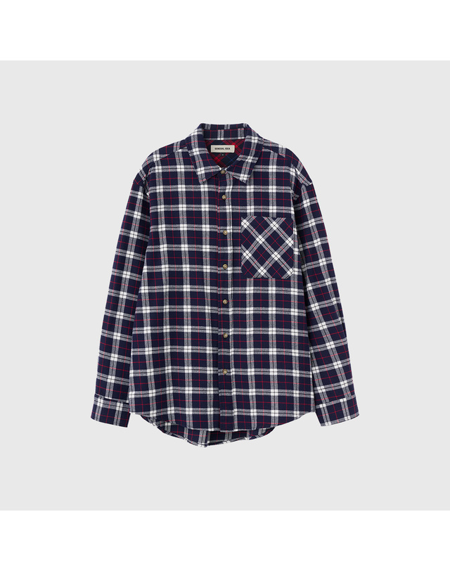 제너럴아이디어 제너럴 아이디어 UNISEX 스탠다드 타탄체크 셔츠 [NAVY] / SBD3U03003-MAN 착용컷