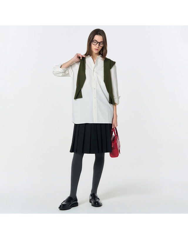 제너럴아이디어 제너럴 아이디어 UNISEX 워시드 워크 셔츠 [4COL] / SBD4U03010-WOMAN 착용컷