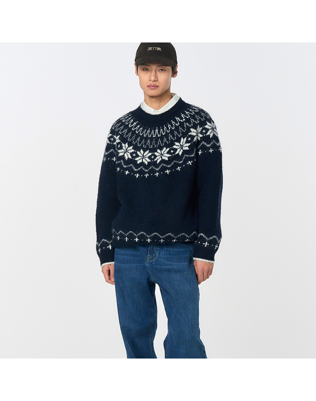 제너럴아이디어 제너럴 아이디어 UNISEX 울 스노우 노르딕 풀오버 [NAVY] / SBD4U05022-MAN 착용컷