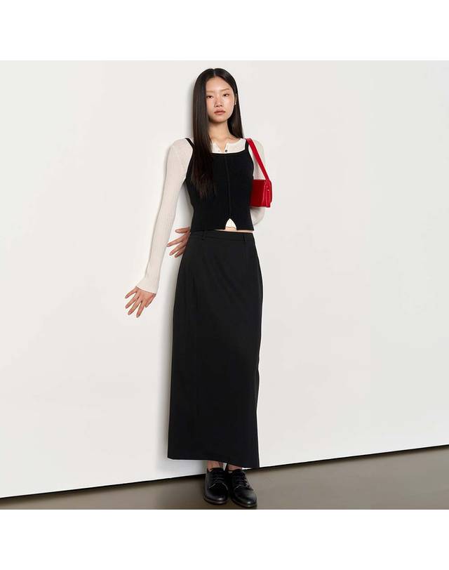 제너럴아이디어 제너럴 아이디어 WOMAN 핀턱 슬릿 뷔스티에 [2COL] / WBE1L05518 착용컷