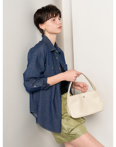WOMAN 데님 워싱 루즈핏 셔츠 [NAVY] / WBE1L03505