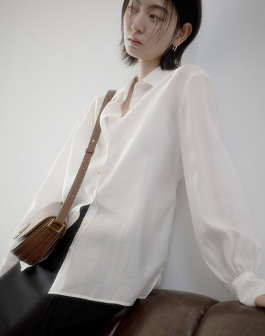 WOMAN 카라 시어 블라우스 [3COL] / WBE1L03514