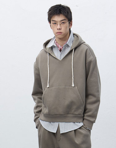 UNISEX 스티치 브이넥 스웻 후드티 [3COL] / SBE4U51013-MAN