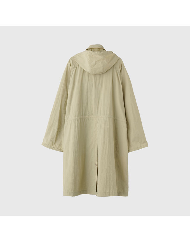 제너럴아이디어 제너럴 아이디어 UNISEX 유틸리티 롱 사파리 점퍼 [BEIGE] / SBE1U07003-MAN 착용컷