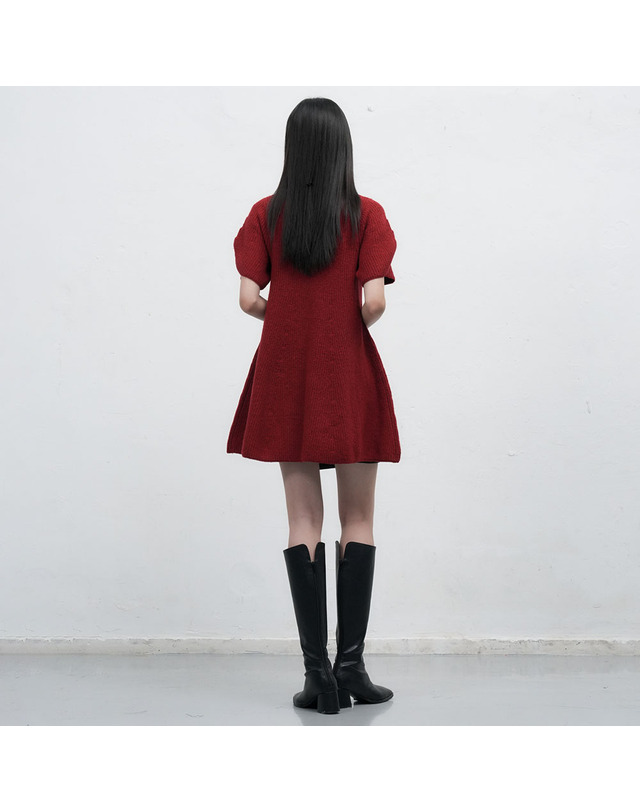 제너럴아이디어 제너럴 아이디어 WOMAN 벌룬 슬리브 미니 플레어 원피스 [RED] / WBE4L15508 착용컷