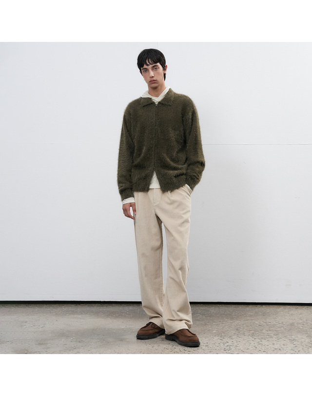 제너럴아이디어 제너럴 아이디어 UNISEX 헤어리 집업 카라 가디건 [2COL] / SBE4U04009-MAN 착용컷