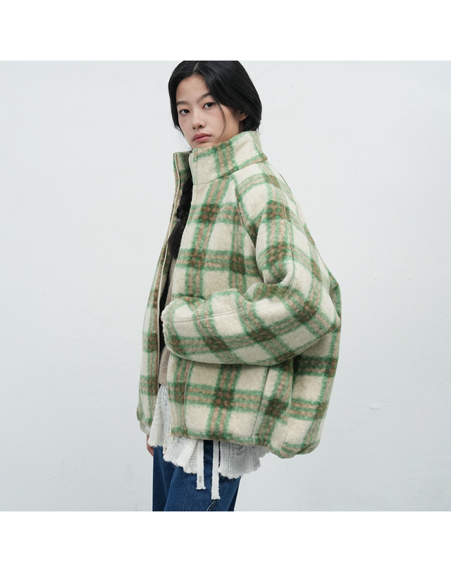 제너럴아이디어 제너럴 아이디어 UNISEX 웜 체크 플리스 집업 점퍼 [2COL] / SBE3U07013-WOMAN 착용컷