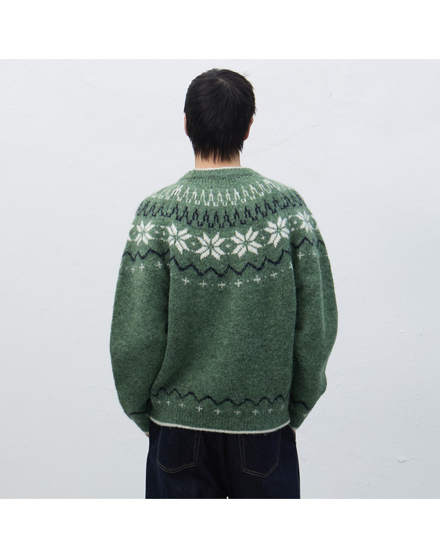 제너럴아이디어 제너럴 아이디어 UNISEX 울 스노우 노르딕 풀오버 [PISTACHIO] / SBD4U05022-MAN 착용컷