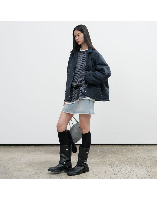 제너럴아이디어 제너럴 아이디어 UNISEX 플리스 라이닝 코치 자켓 [NAVY] / SBE3U07005-WOMAN 착용컷
