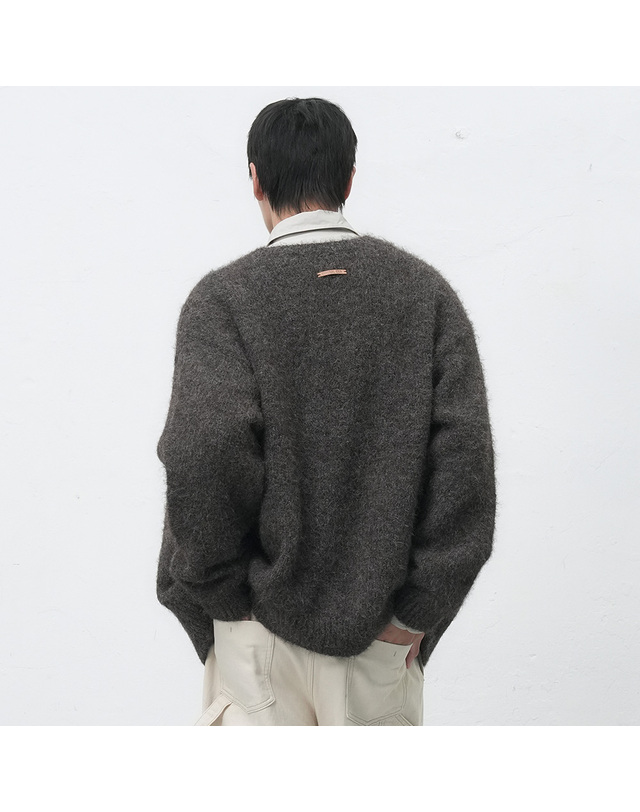제너럴아이디어 제너럴 아이디어 MAN 울 블랜드 헤어리 루즈핏 가디건 [BROWN] / SBE4M04012 착용컷