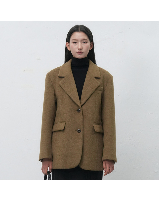 제너럴아이디어 제너럴 아이디어 WOMAN 헤어리 퀼팅 자켓 [KHAKI BEIGE] / WBE4L09528 착용컷