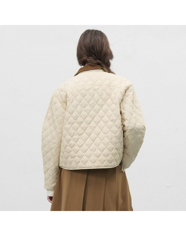 제너럴아이디어 제너럴 아이디어 WOMAN 코듀로이 카라 경량 패디드 자켓 [BEIGE] / WBE3L07517 착용컷