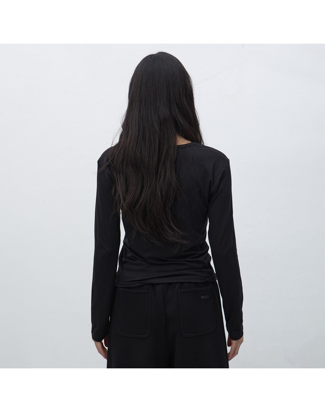 제너럴아이디어 제너럴 아이디어 WOMAN 히트젯 히트 U넥 티셔츠 [BLACK] / WBE4L01516 착용컷
